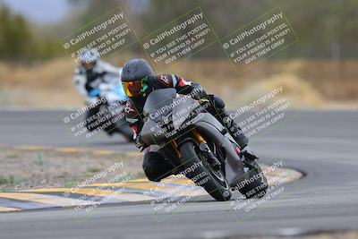 media/Jan-15-2023-SoCal Trackdays (Sun) [[c1237a034a]]/Turn 3 (1115am)/